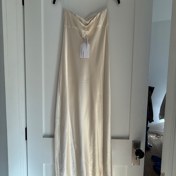 NWT Reformation Petite Joana Silk Dress -Small - Picture 9 of 13